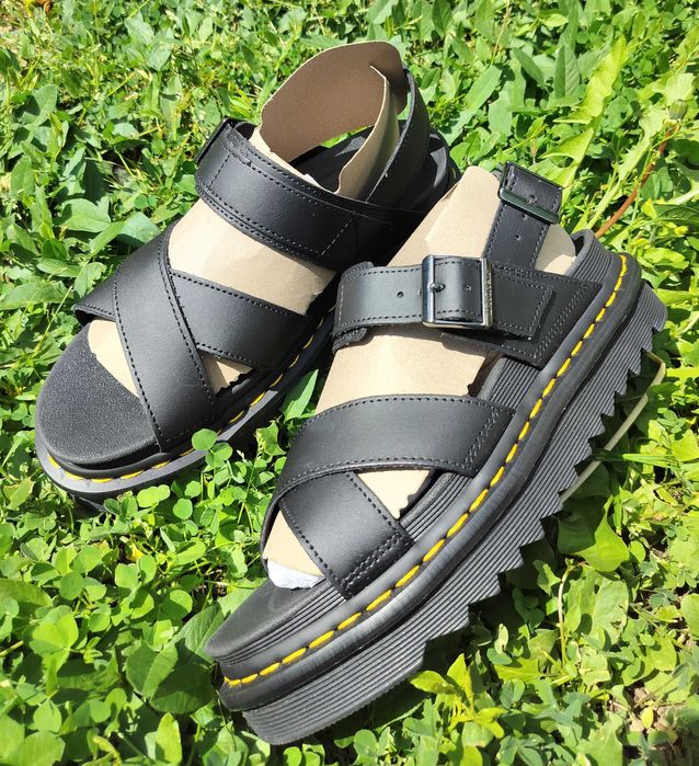 Vând sandale damă Dr. Martens, nr. 39