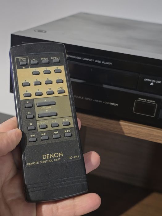 Vând Denon DCD-1500 – CD Player Vintage, Made in Japan