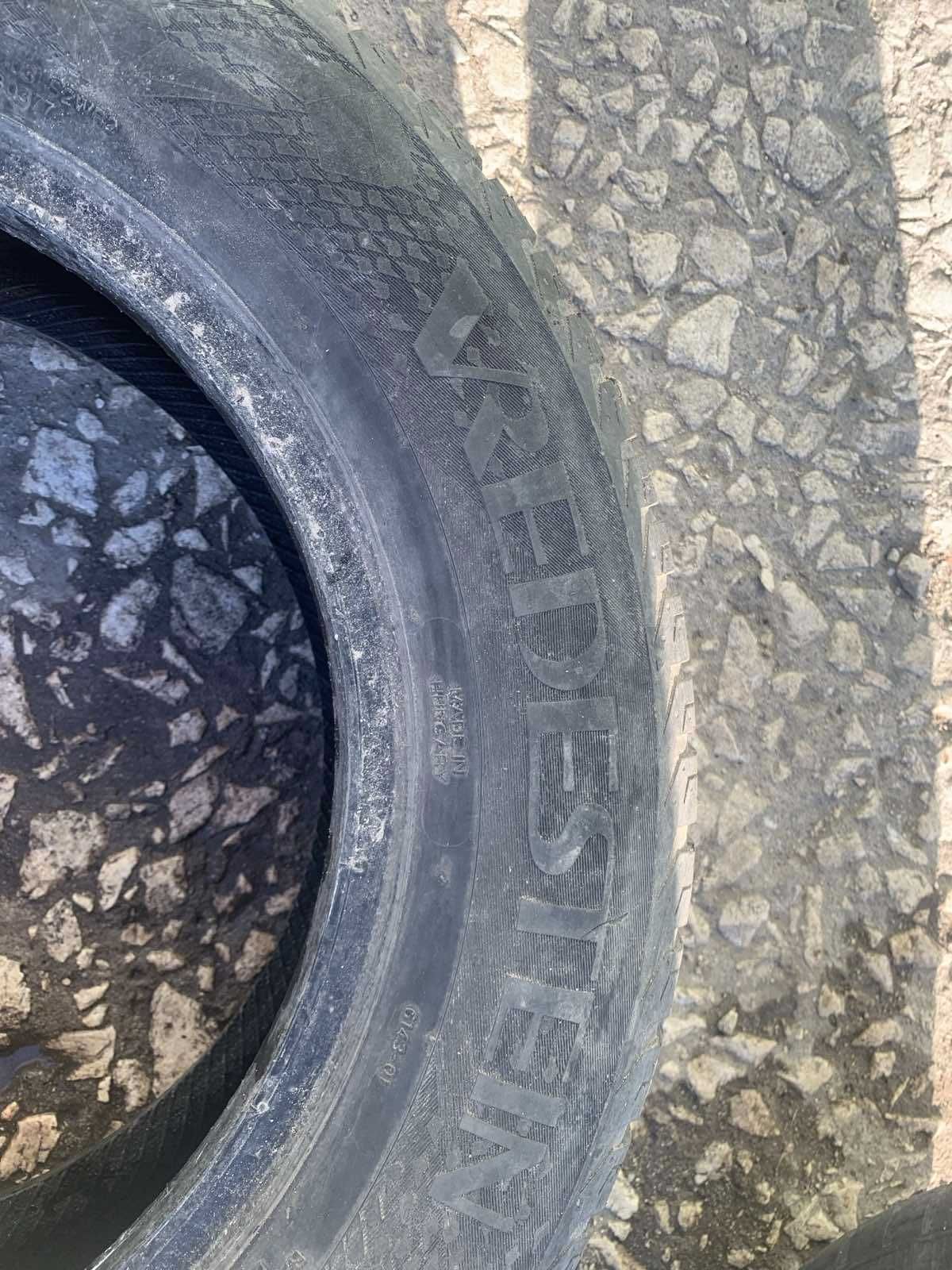 2 боря Всесезонни гуми Vredestein 195/65 R15 Dot 0819 ном 86