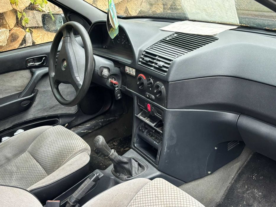 Vând Alfa Romeo bună stare, preț ușor negociabil