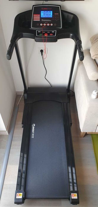 Bandă de alergat pliabilă, electrică, BodyFit F5000