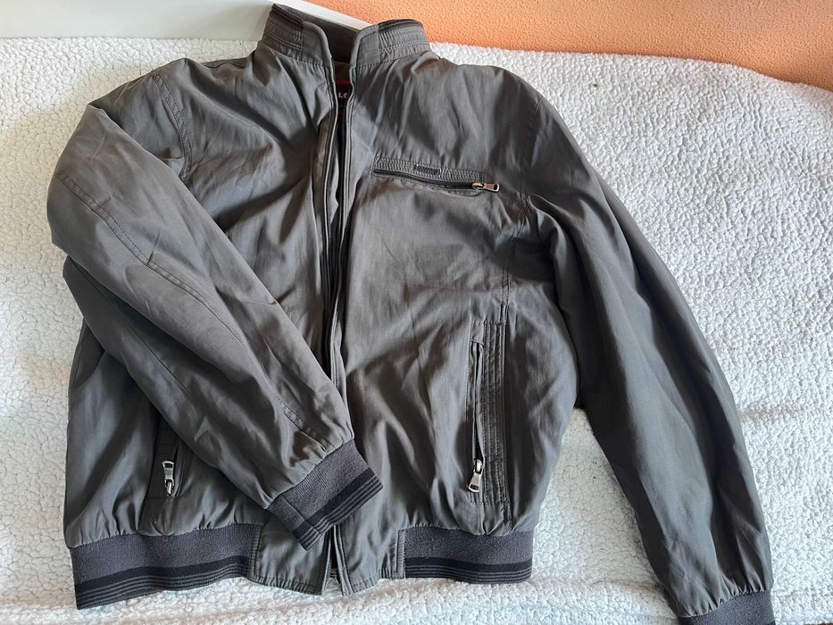 Куртка демисезонная б/у, новые рубашки