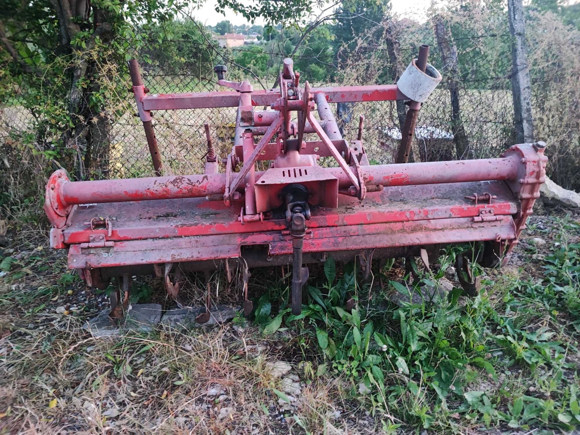 Продавам Трактор Yanmar FX24D