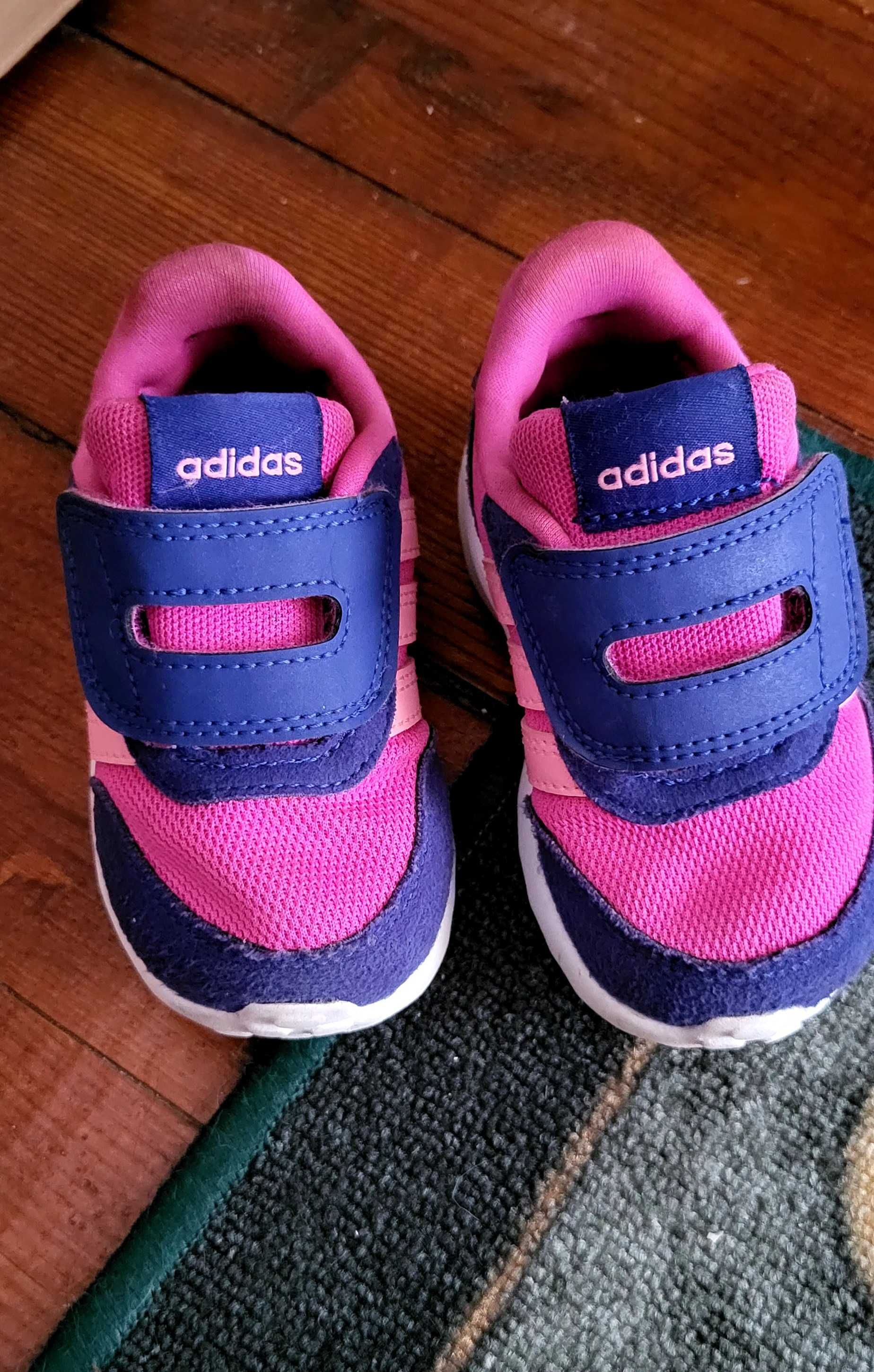 Обувки за момиче Adidas