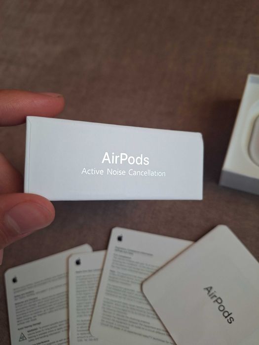Căști Airpods 4 Noi