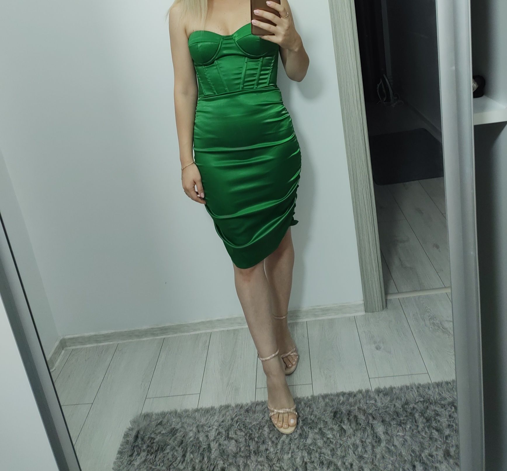 Rochie verde satin