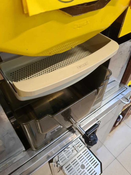 Машина за фреш ZUMEX