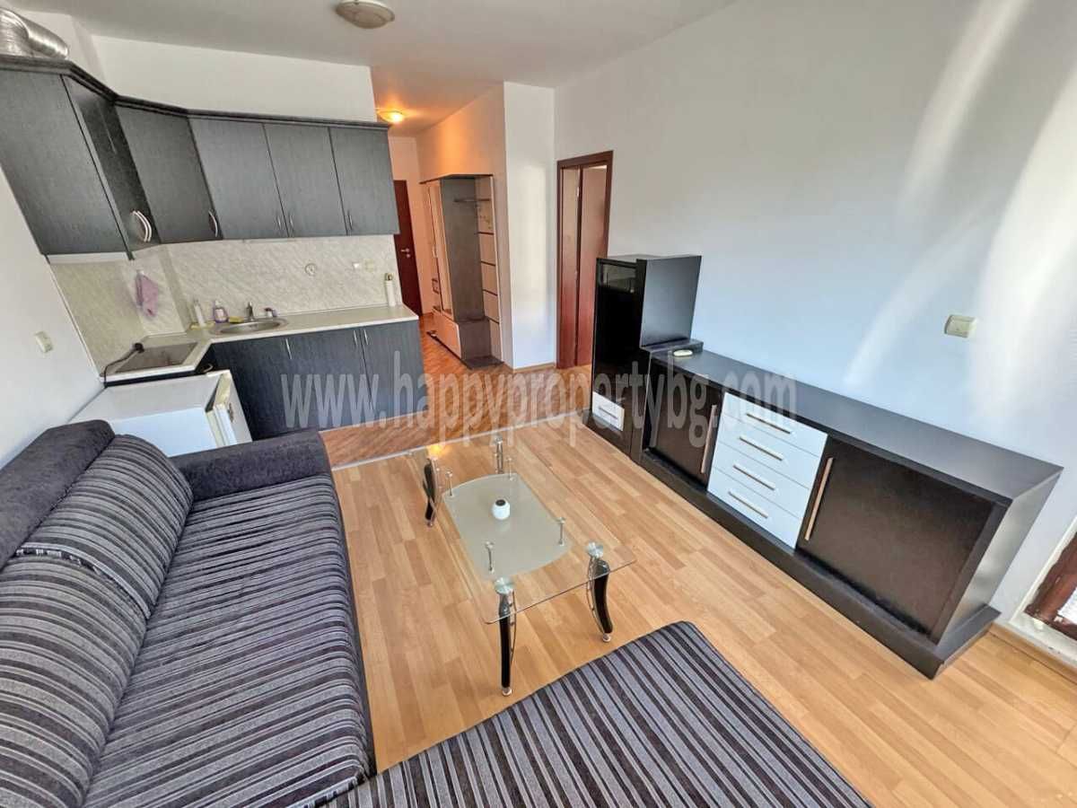 Продава се Двустаен апартамент в к.к. Слънчев бряг - 59 кв.м за 1111 €/кв.м - Снимка #4