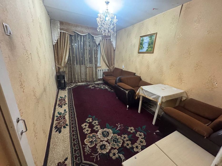 Jaxon market orqasida 1 etaj 2 xona