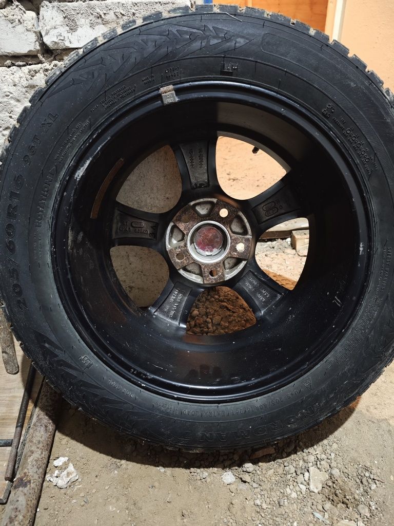 Колеса зимние Nokian Nordman 7 205/60/R16