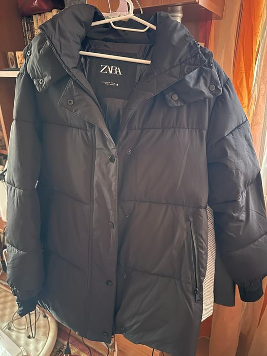 Vand geaca dama iarna Zara marimea XS(merge la S)