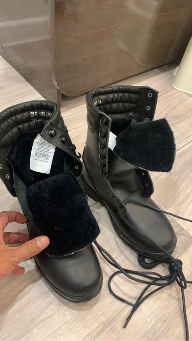 Продам берцы зимний новый