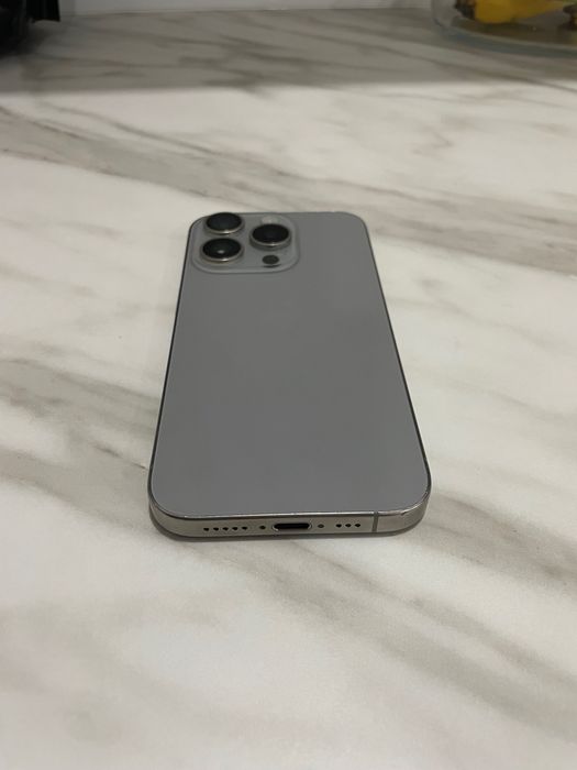 IPhone 15 Pro Като нов