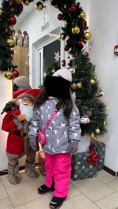 Зимний комбинезон для девочки.