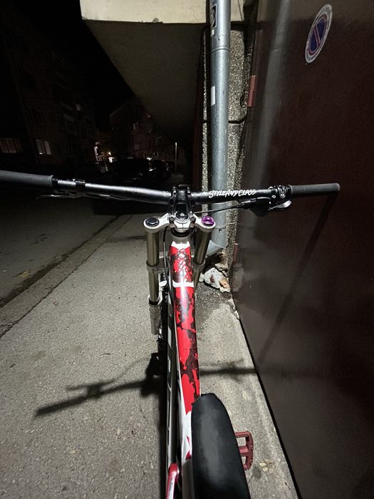 Вилка Rock shox rockshox boxxer 26