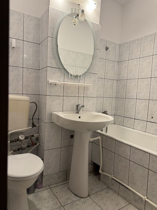 Inchiriez apartament cu 2 camere ,zona Trivale complex 2
