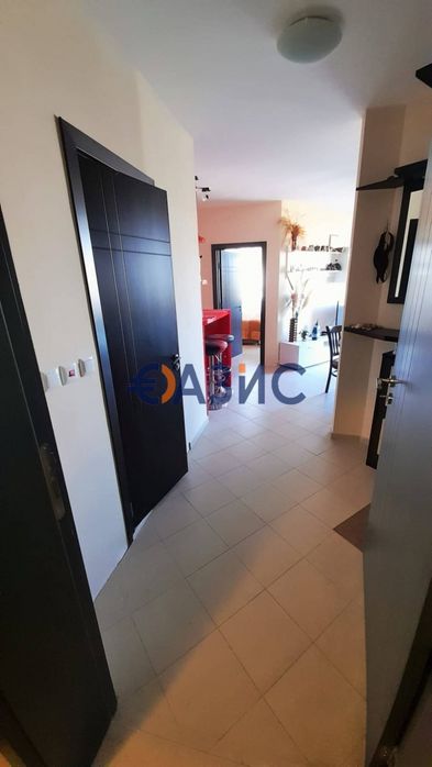 Продава се Двустаен апартамент в к.к. Слънчев бряг - 75 кв.м за 980 €/кв.м - Снимка #1