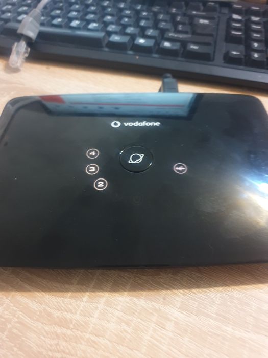 Router wifi Huawei B683. Decodat