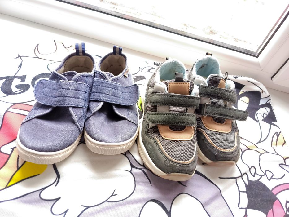 Отдам даров кроссовки детские