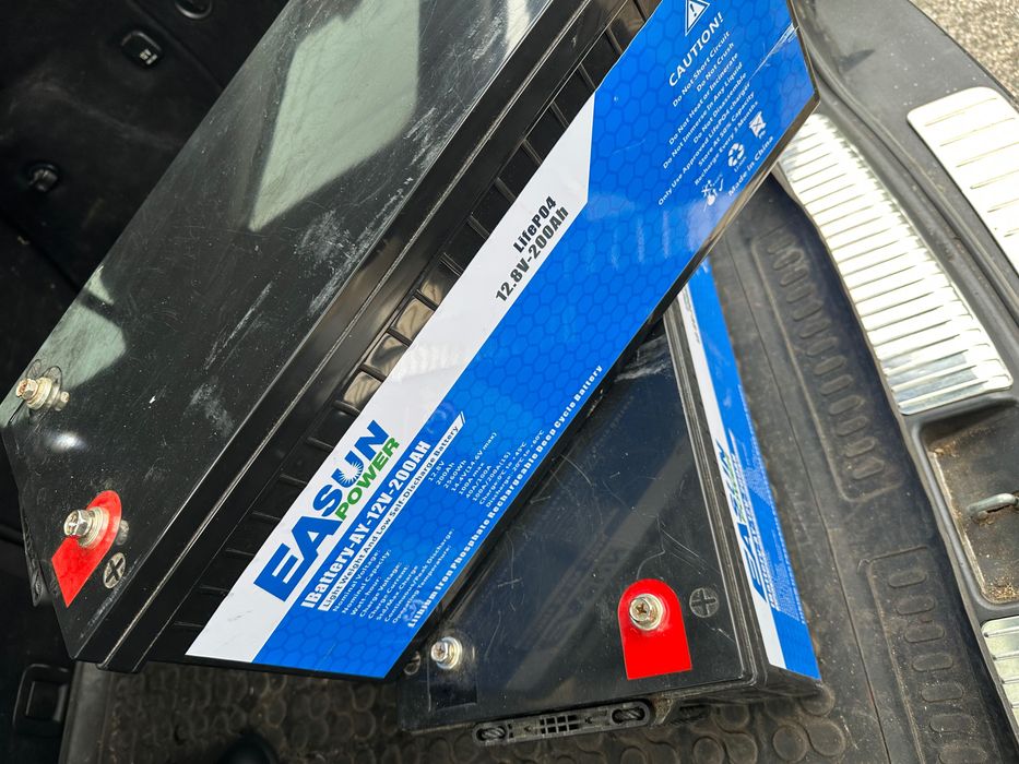 Продавам батерии за кемпер или каравана