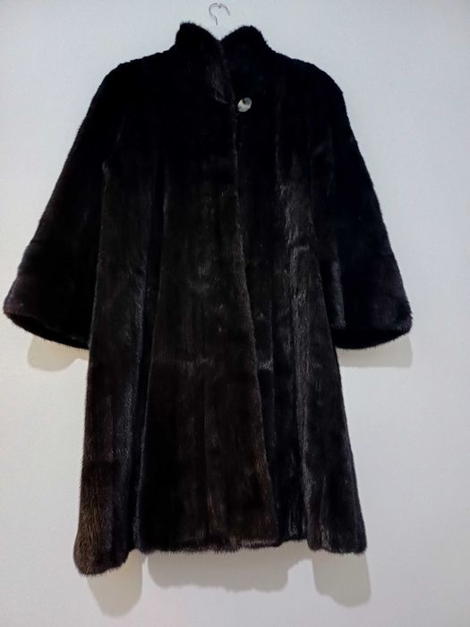 Палто от визон и късо палто Max mara