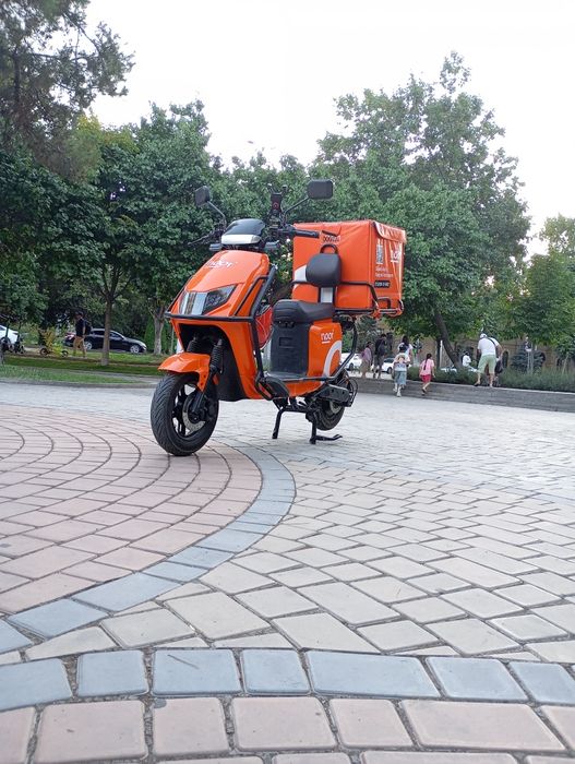 Skuter xali yangi 12oy kafolat