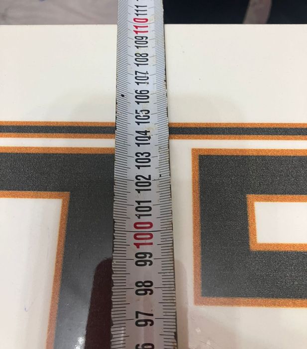 Продается  стол  из мдф длиною 3,5метра