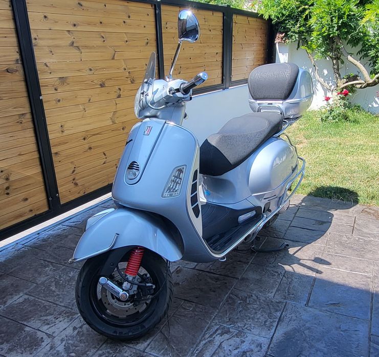 Vespa Gts 250 - ABS - Topcase