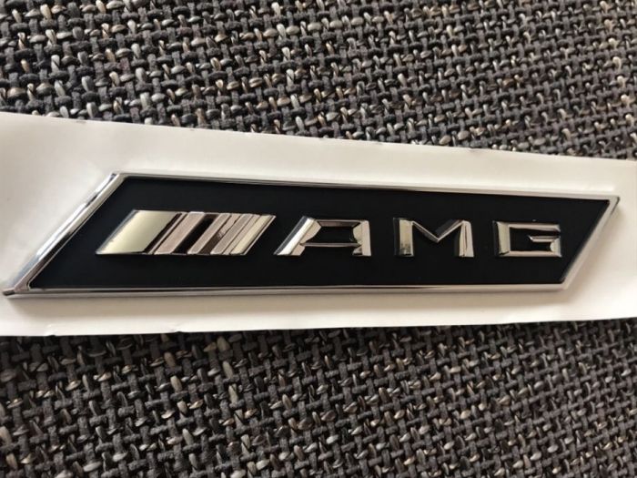 Emblema Mercedes AMG aripa model nou 2017