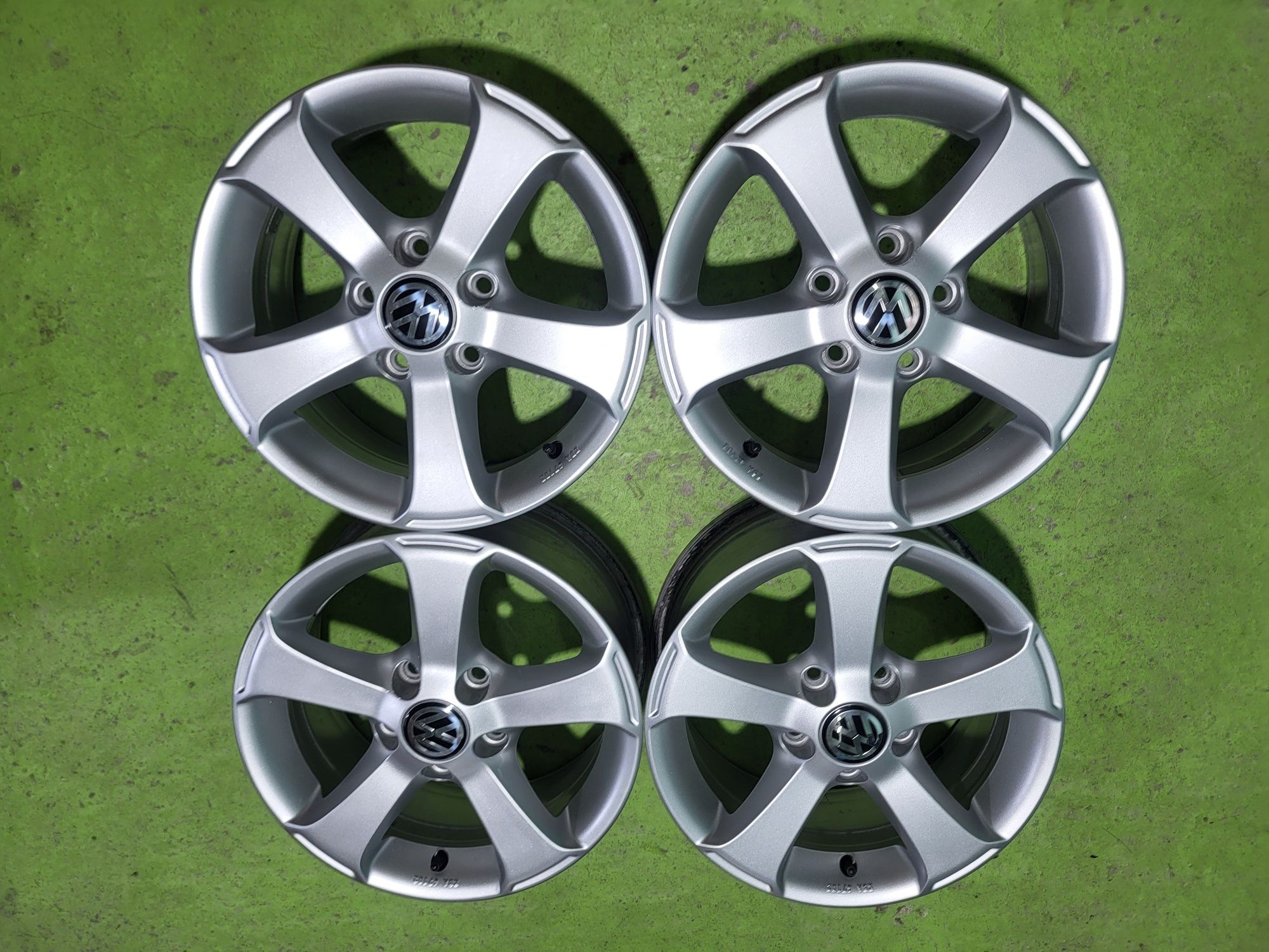 15 5x112 Vw Golf 5 6 touran Caddy Skoda 5х112