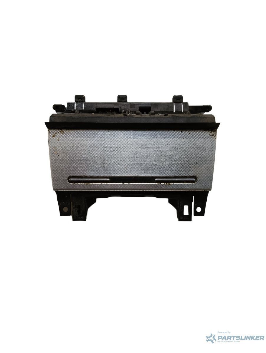 Scrumieră  AUDI A4 III 8EC, B7 2004 - 2008