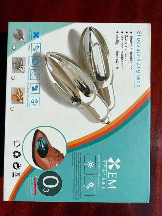 Sterilizator ultraviolet pentru încălțăminte antibacterian