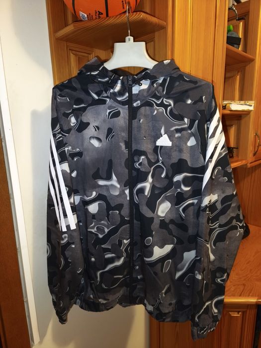 Мъжко яке adidas