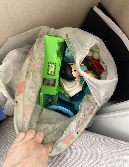 Отдам игрушки пакет