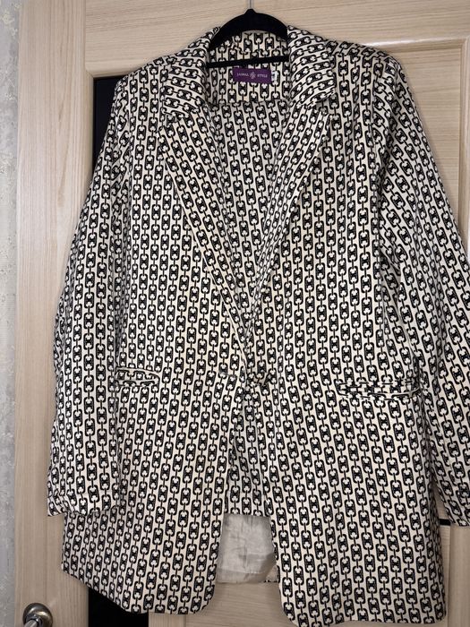 Платья и пиджак