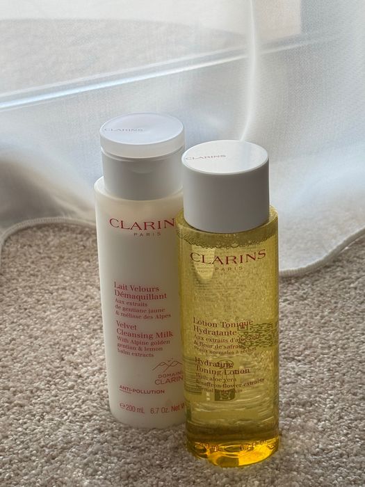Продукти CLARINS тоник и CLARINS почистващо мляко 200ml бутилка