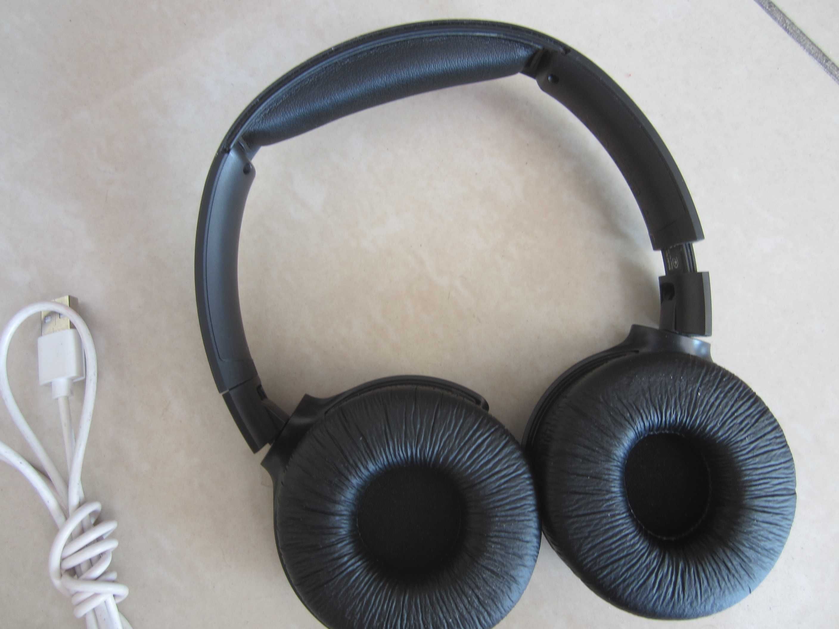 Безжични слушалки с микрофон Philips - TAUH202, черни