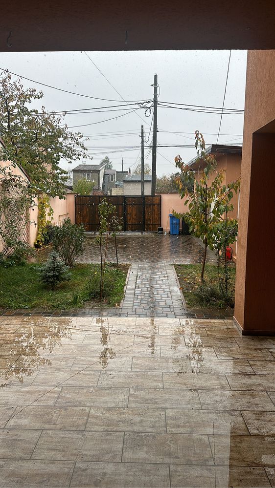Casa vila in Chitila central