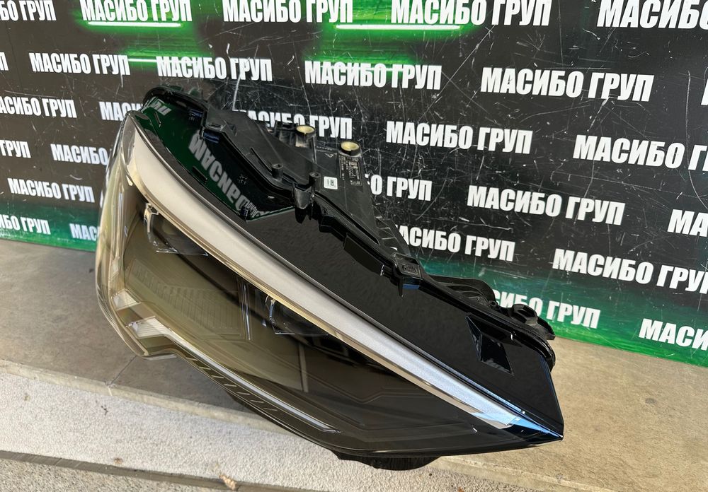 Фар far десен Matrix фарове Black Line за Ауди Кю3 Audi Q3 SQ3 RSQ3