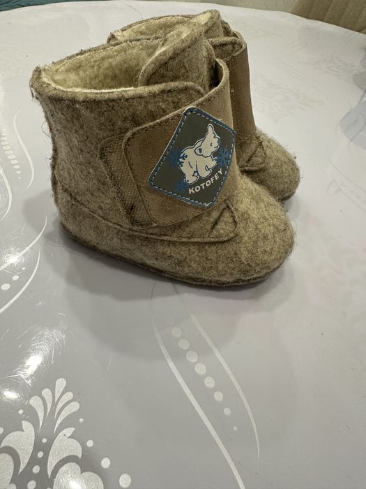 Продам детские валенки