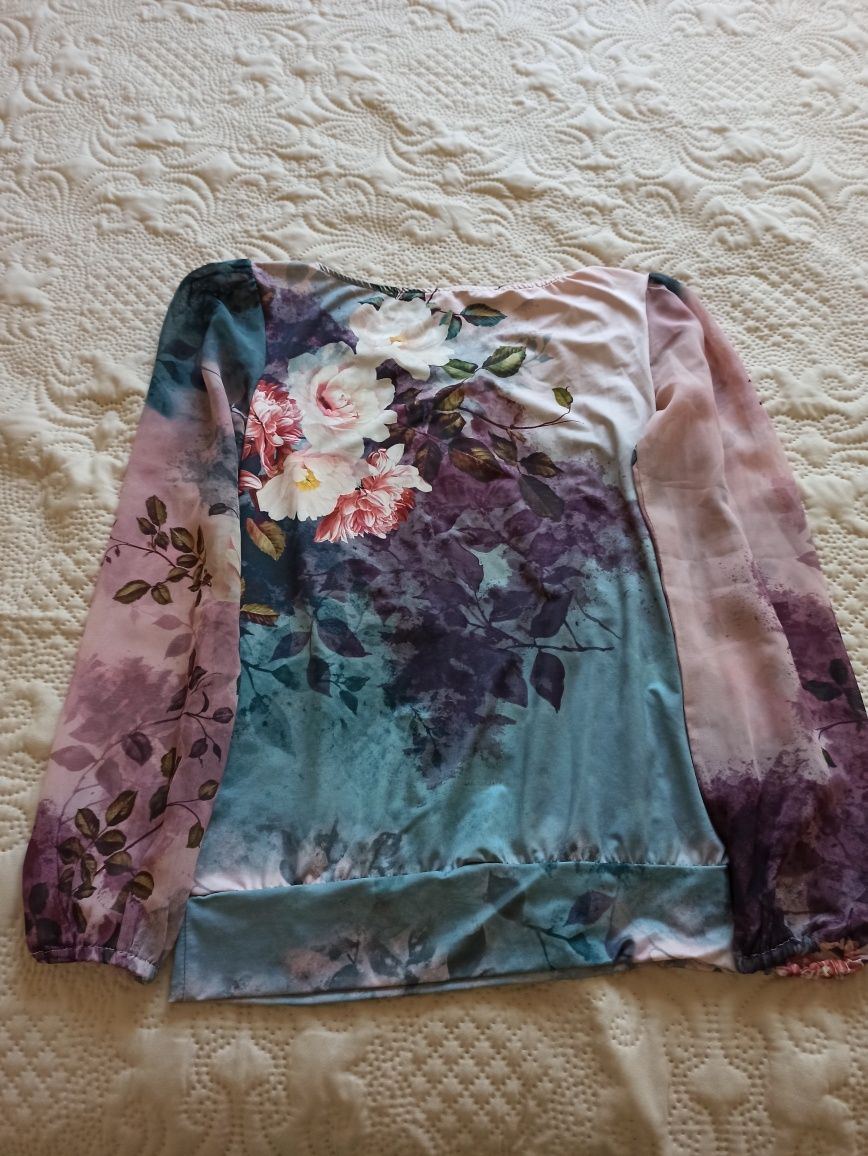 Дамска блузка в пастелни цветове