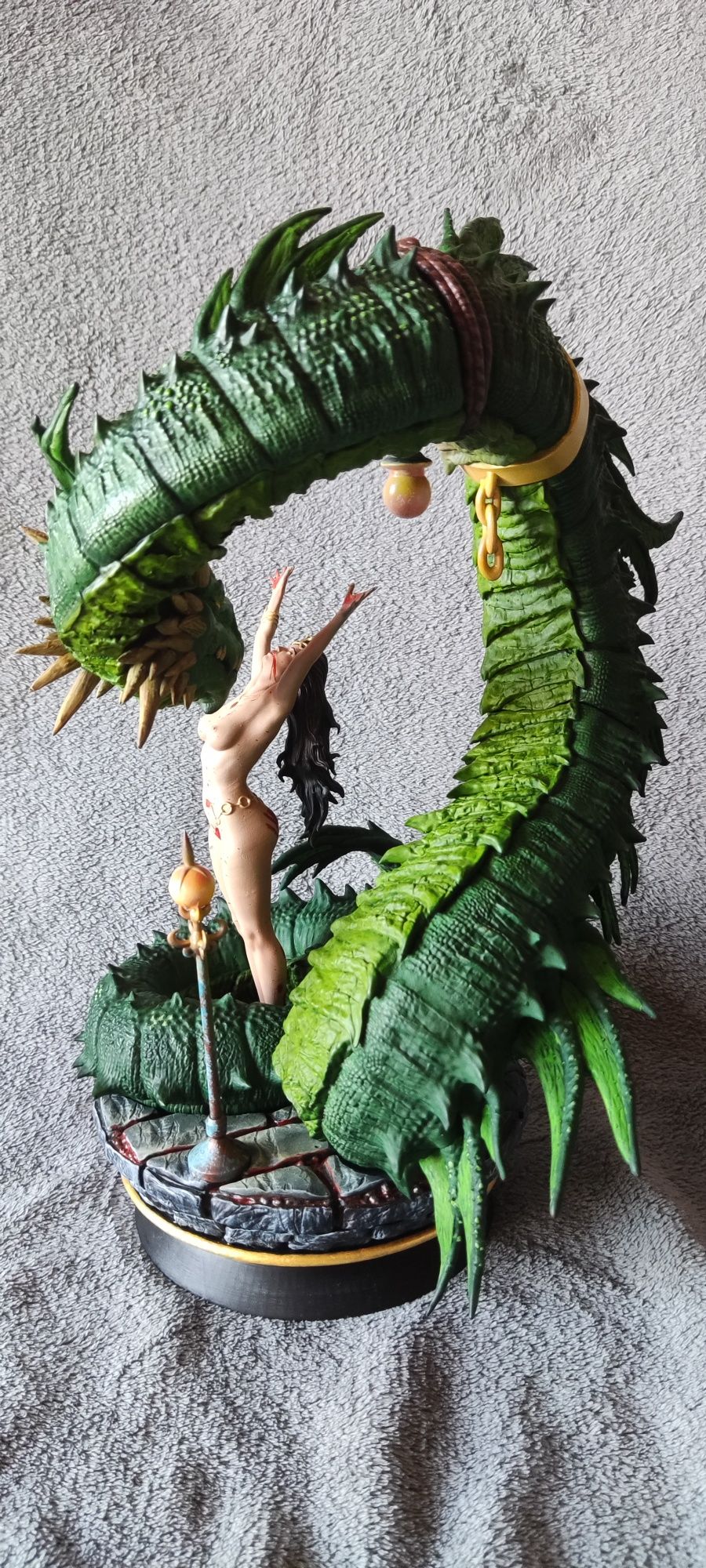 Diorama statueta 35cm Pla rășină girl and dragon 3D print