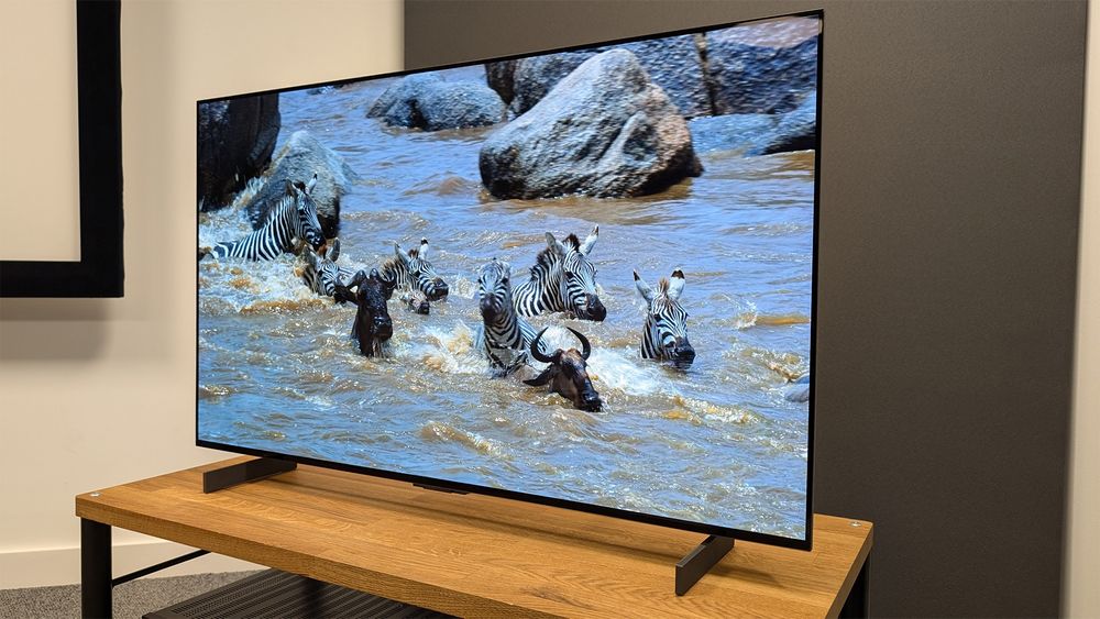 OLED  LG 42" C4 в состоянии нового