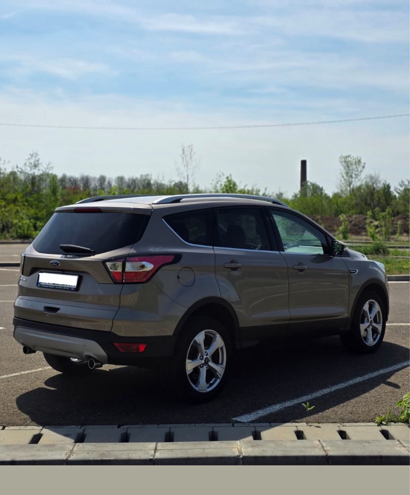 Ford Kuga Titanium AWD