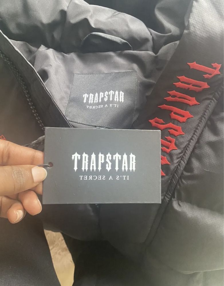 Trapstar яке. Decoded Hooded Puffer 2.0 Jacket Red black
