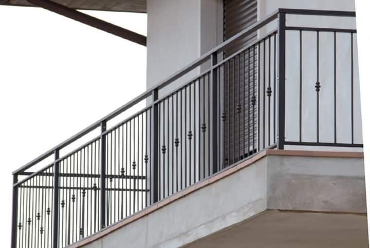 Balcoane si balustrade