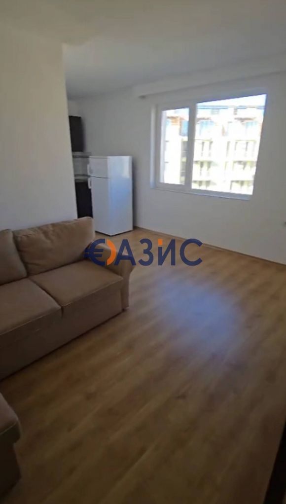 Продава се Двустаен апартамент в к.к. Слънчев бряг - 73 кв.м за 1370 €/кв.м - Снимка #2