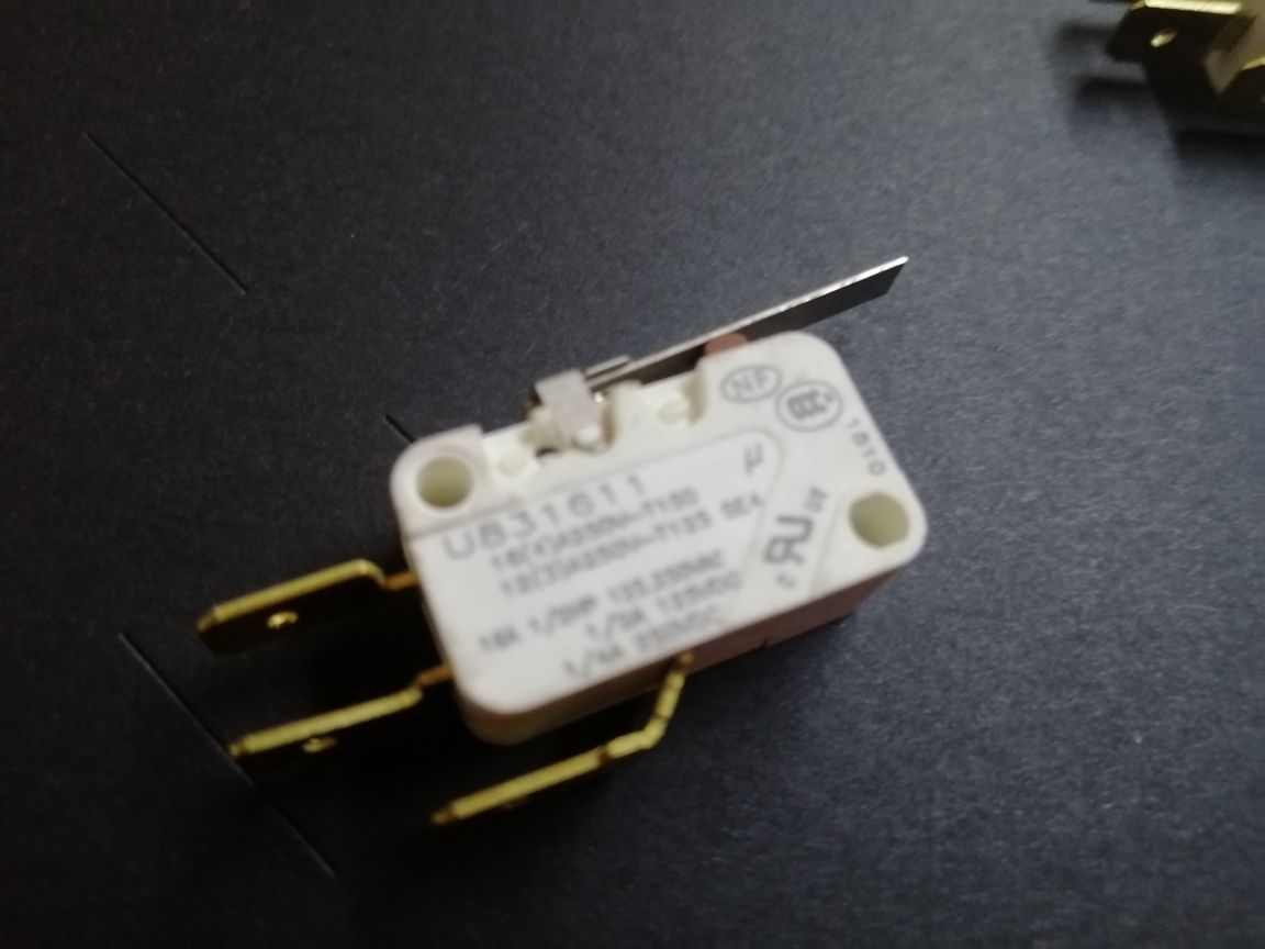 Micro întrerupător  crouzet ua83161. 1