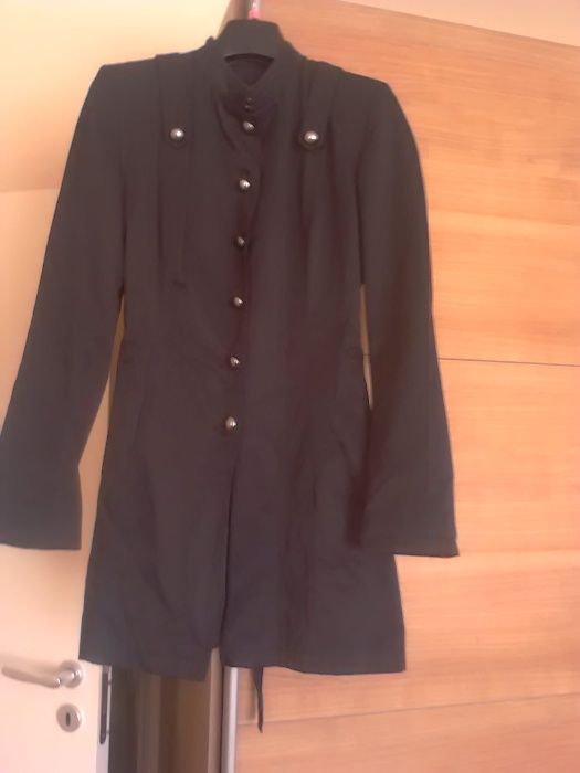 Дамска блуза интересен дизайн, шлифер и яке