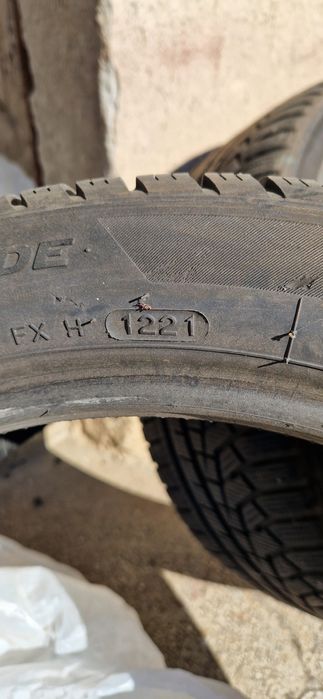 Anvelope Iarna 225 45 R 18